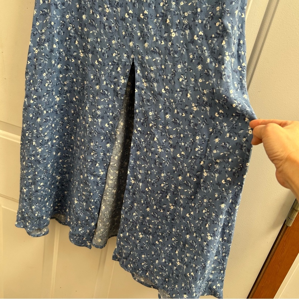 Super Cute and Flattering! Reformation Baxley Dress in Blue Eve Womens Size 2 - Picture 11 of 14